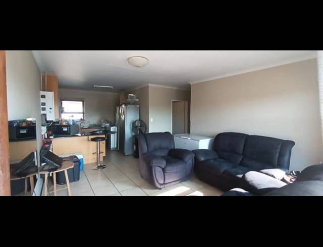 2 BEDROOM PROPERTY TO RENT IN CHANCLIFF RIDGE